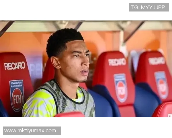 曼联冬窗考虑租借小贝林以增强中场实力多特表现不佳引发关注 曼联冬窗考虑租借小贝林以增强中场实力多特表现不佳引发关注