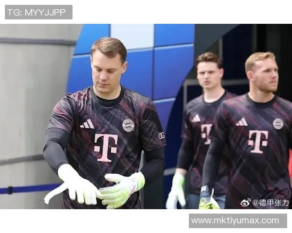 法尔克透露拜仁为门将佩雷茨寻求新租借球队南安普顿表现出浓厚兴趣 法尔克透露拜仁为门将佩雷茨寻求新租借球队南安普顿表现出浓厚兴趣