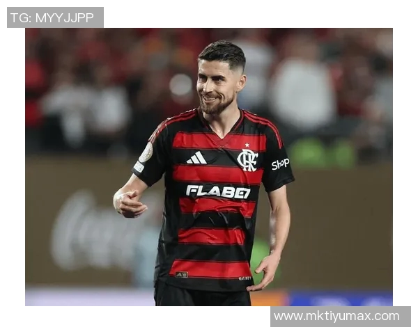 恭喜若日尼奥荣膺2025赛季巴甲最佳后腰奖项分享领奖瞬间